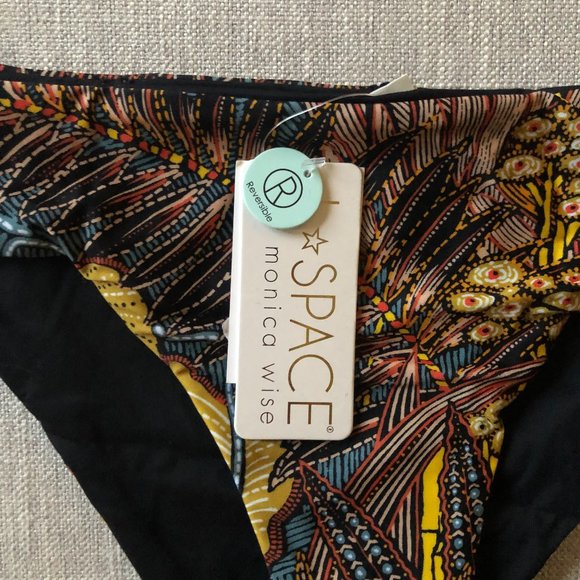 L*Space Isley top + Low Down bottom (size L) - Picture 5 of 8